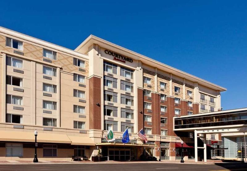 Courtyard Fort Wayne Downtown At Grand Wayne Convention Center Luaran gambar