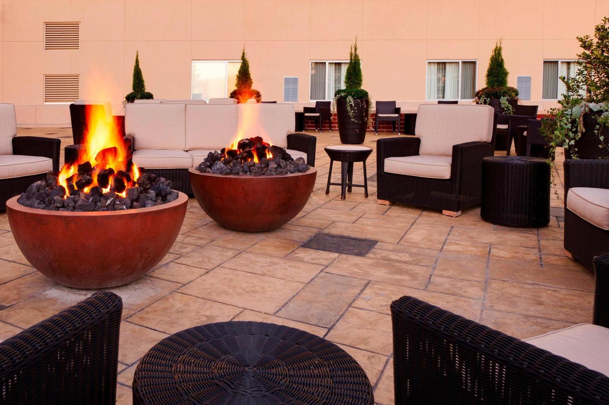 Courtyard Fort Wayne Downtown At Grand Wayne Convention Center Luaran gambar
