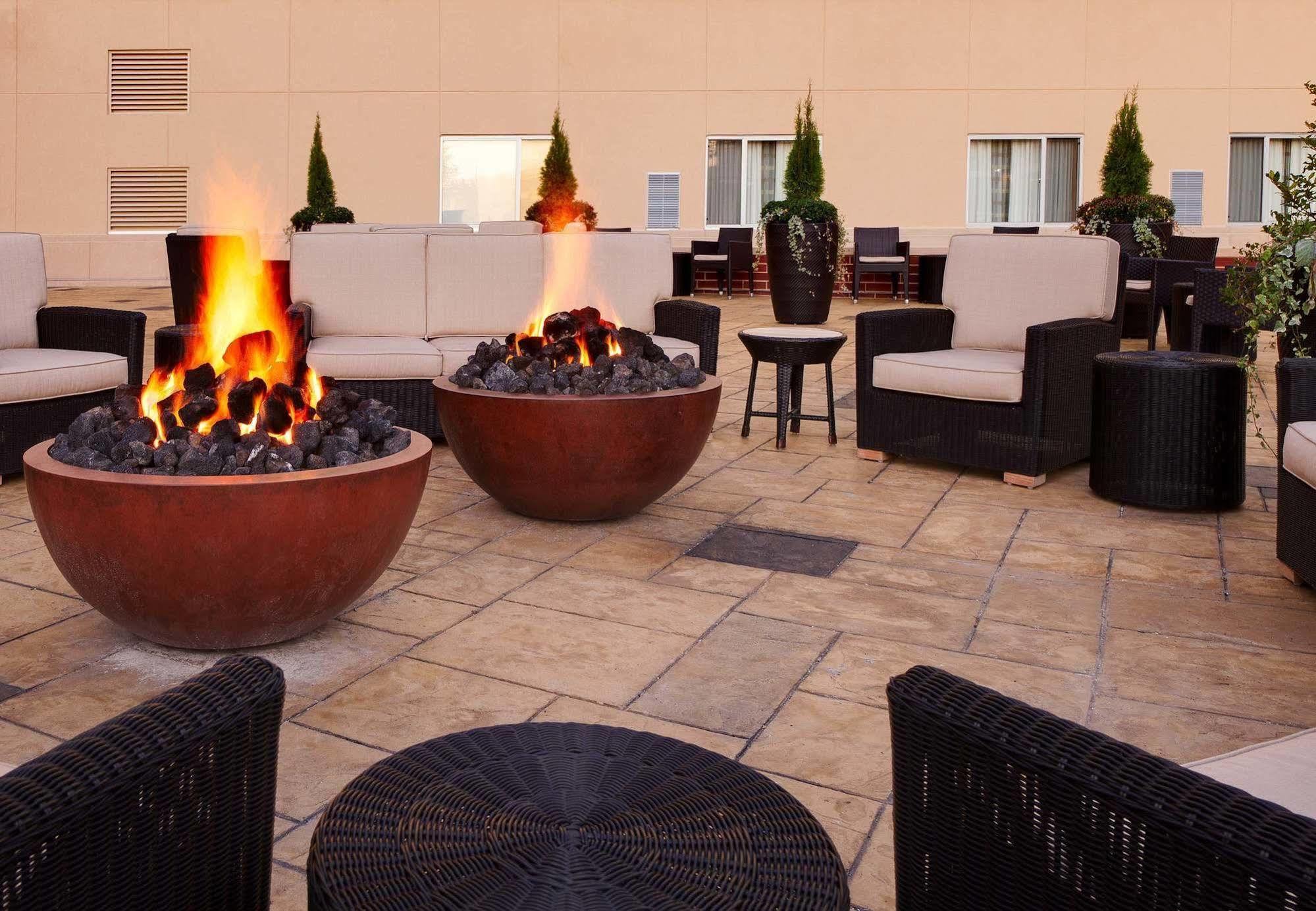 Courtyard Fort Wayne Downtown At Grand Wayne Convention Center Luaran gambar